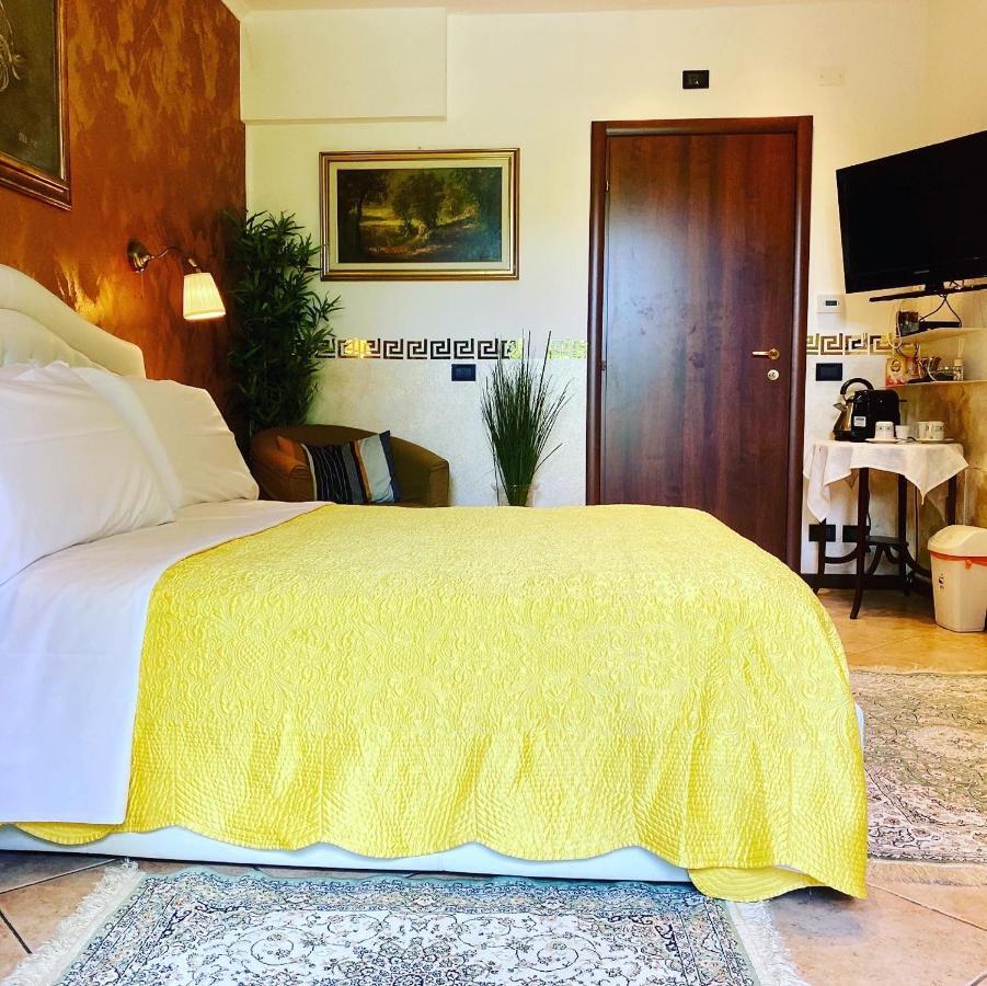 B&B Garda 4U Desenzano del Garda Exterior foto