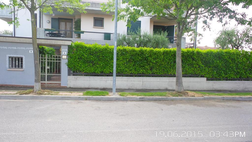 B&B Garda 4U Desenzano del Garda Exterior foto