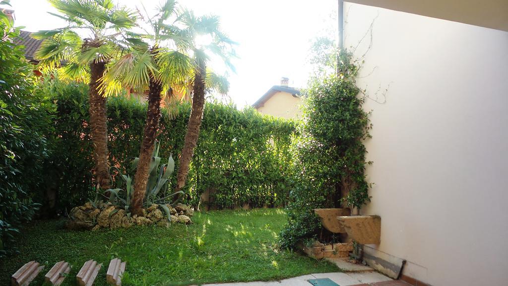 B&B Garda 4U Desenzano del Garda Exterior foto