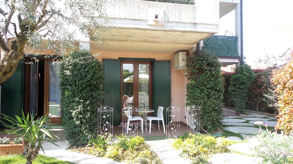 B&B Garda 4U Desenzano del Garda Exterior foto