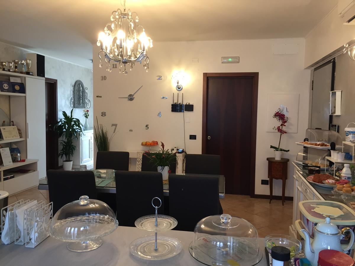 B&B Garda 4U Desenzano del Garda Exterior foto