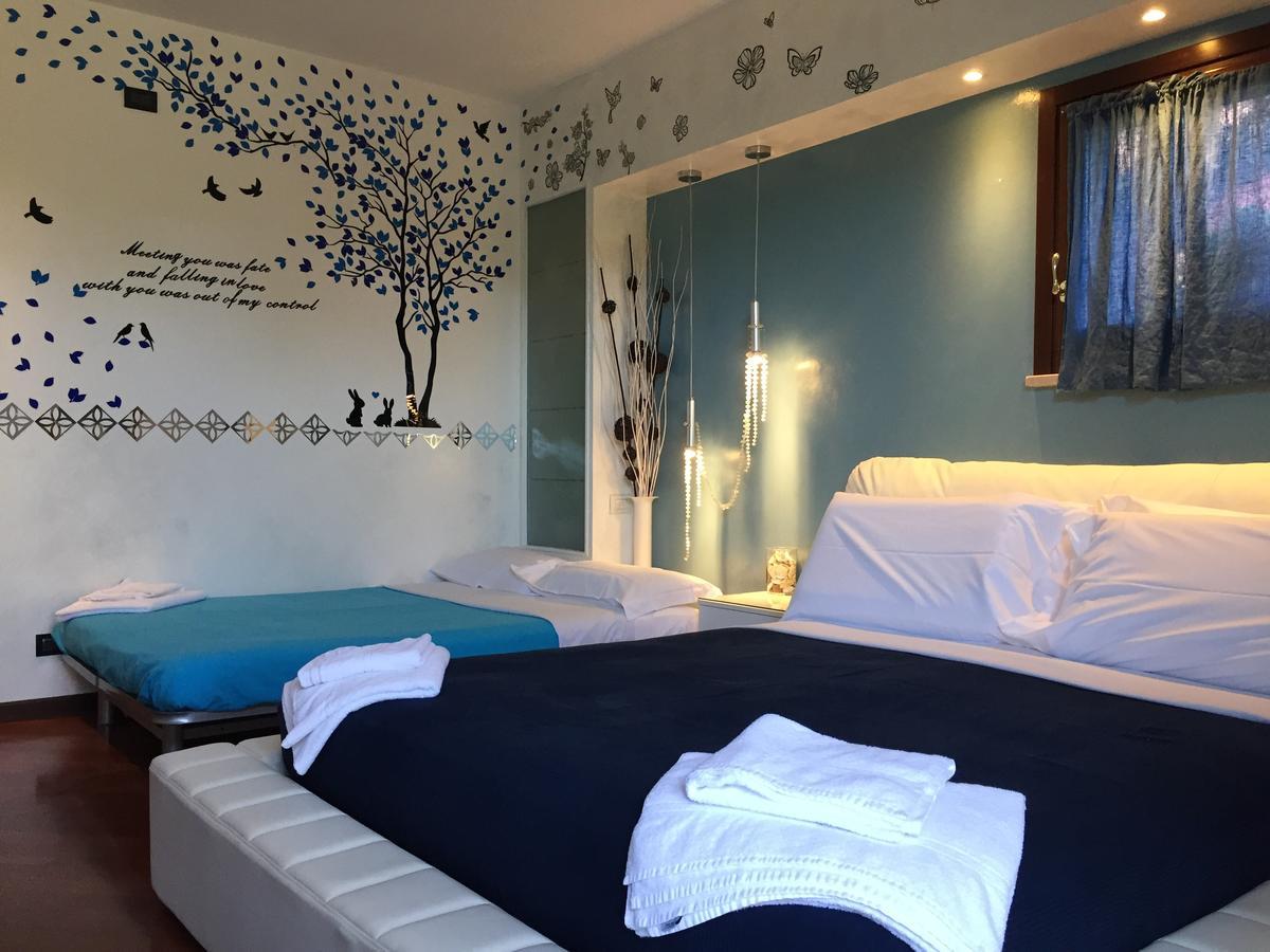 B&B Garda 4U Desenzano del Garda Exterior foto